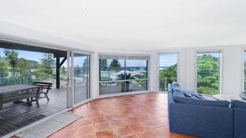 North Avoca House | Elegance On Elgata - Bright and Breezy
