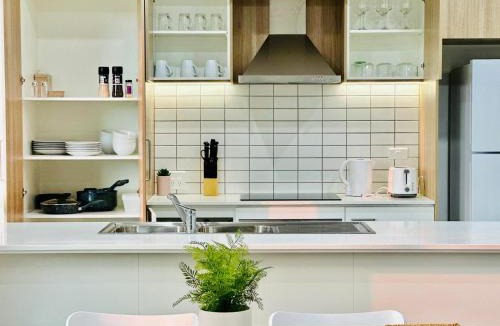 Clyde North House | Elegant 3-Bedroom House with Free secured Parking