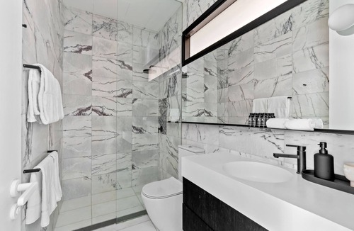 Surry Hills Apartment | Elegant Designer Apartment - Managed by 'Apartment Hotel' Group.