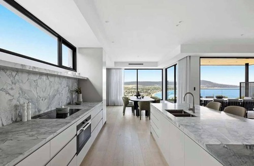 Mount Martha House | Elèvè | Luxury in Mount Martha with Gas Heated Pool & Bay Views