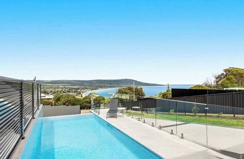 Mount Martha House | Elèvè | Luxury in Mount Martha with Gas Heated Pool & Bay Views