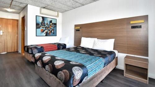 Alice Springs Hotel | Elkira Court Motel