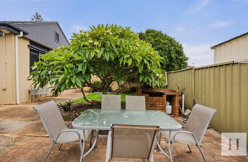 Long Jetty House | Eloora Cottage - Beachside Escape in Long Jetty