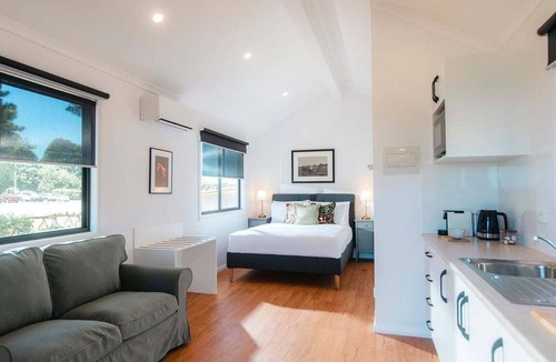 Armidale House | Elsie Cabin | Saumarez Homestead