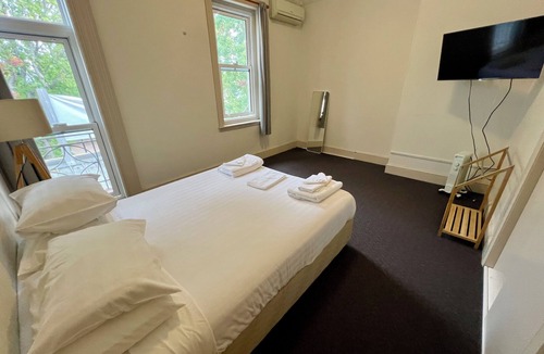 Goulburn Hotel | Empire Hotel Goulburn