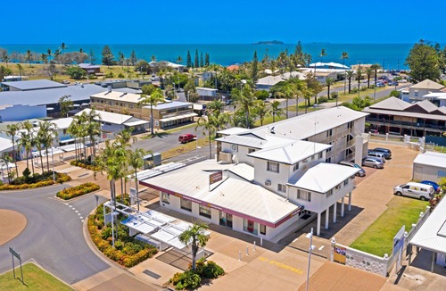 Emu Park Hotel | Endeavour Inn - Emu Park
