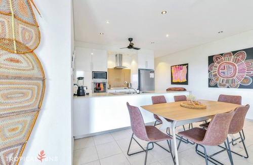Larrakeyah Apartment | Endless Horizon View | Walk to Mindil Beach | Pool by Tropical BNB