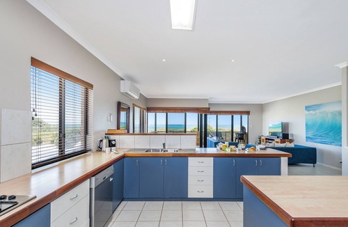 Lancelin House | Endless Summer - Ocean Views, Beachfront Location.