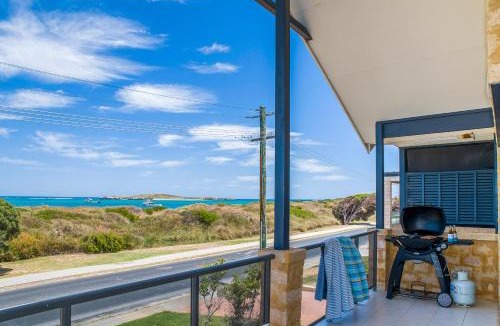 Lancelin House | Endless Summer - Ocean Views Beachfront Location.