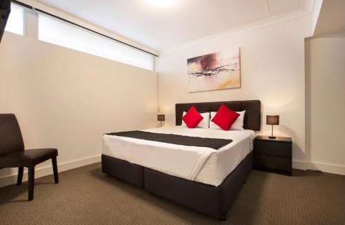 Clearview Hotel | Enfield Hotel