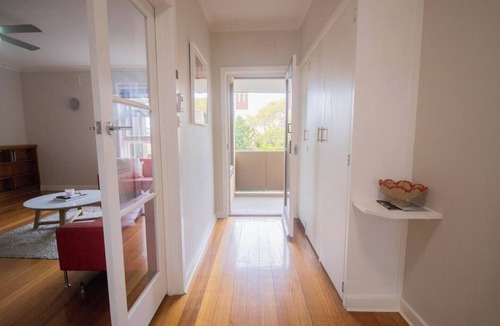 Lake Wendouree Apartment | Enjoy a stylish and comfortable stay in this beautifully presented, centrally located apartment—perfect for families, professionals, or weekend getaways.