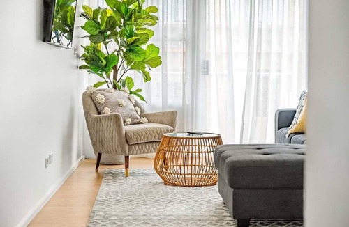 Newcastle Apartment | Enjoyable East End