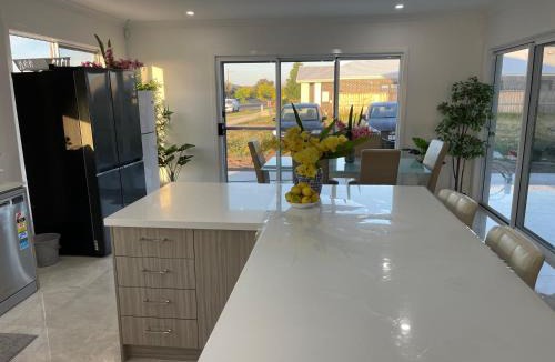 Mount Duneed House | Ensuite room in Mount Duneed