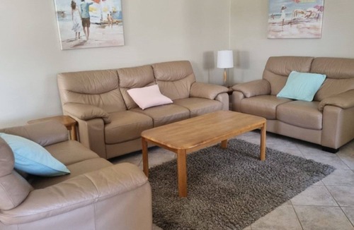 Hawks Nest House | Entertainers Delight! WiFi!