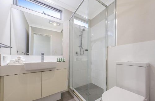 Mirrabooka Apartment | Entire 3-Bedroom Home in Mirrabooka Town Centre