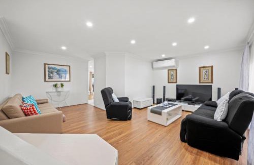 Marangaroo House | Entire House with 4 bedrooms Fully Air Conditioned