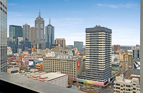 Melbourne Central Business District Apartment | EP2-UNIQUE CBD 1BR - SUPERB VIEWS + WIFI