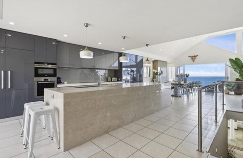 North Coast House | Epic View - Pets Stay Free, Beach, 3Bed 3Bath, Luxe