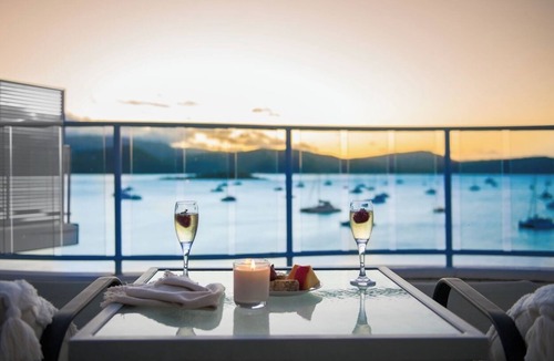 Airlie Beach Apartment | Epitome of luxury - absolute waterfront penthouse