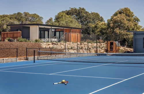 Eagle Bay Villa | ESCAPE TO PICTURESQUE EAGLE BAY IN THIS BEAUTIFULLY APPOINTED 2 BED STUDIO