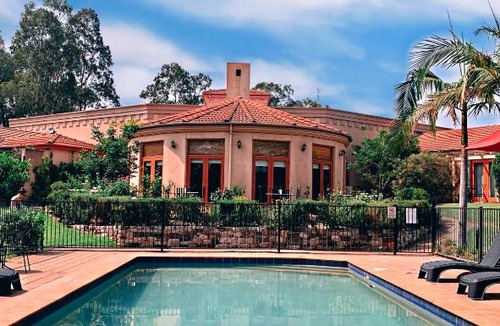 Pokolbin Hotel | Estate Tuscany