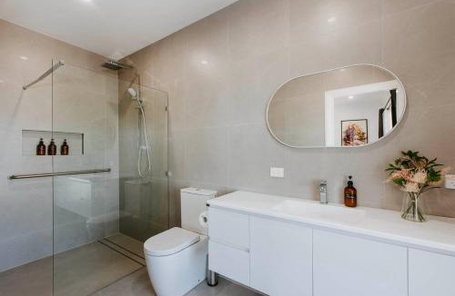 Central Mudgee House | Eucalyptus Suite - A Mudgee Nature Oasis