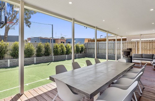 Torquay House | Everlasting Holiday 11