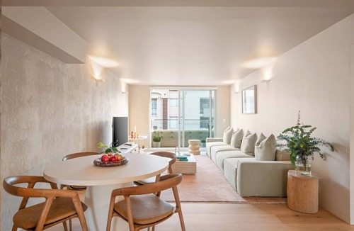 Bondi Beach Apartment | Exclusive Pacific Building Apt with Ocean Views