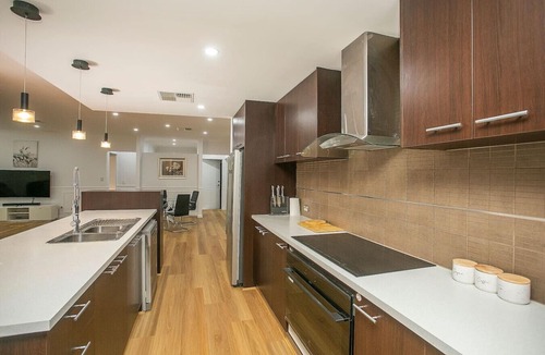 Wanneroo House | Executive Family Retreat or insurance stay