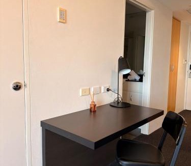 Parramatta Apartment | Executive Suite in Parramatta CBD - Free Parking