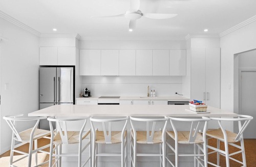 Exmouth House | Exmouth Retreat -3x3 on the canal