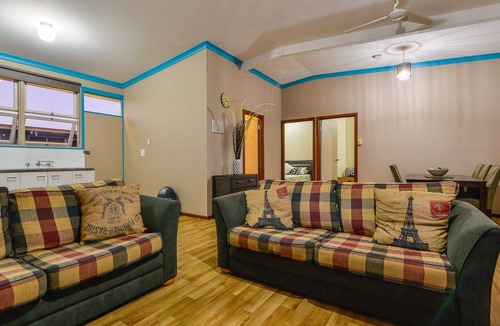 Exmouth House | Exmouth Villas Unit 37 -This Villa is Perfect for groups and families alike