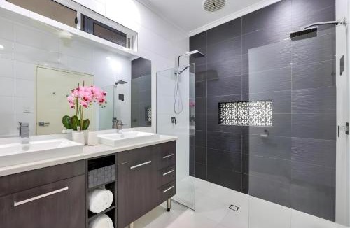 Fannie Bay House | Expansive Home in Fannie Bay