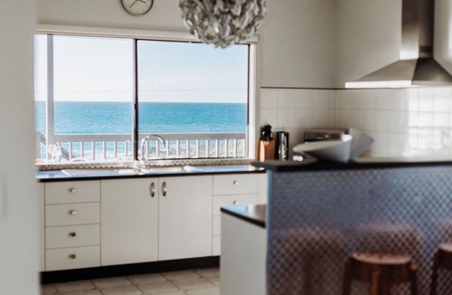 Penneshaw House | Explore coastal luxury at On The Rocks