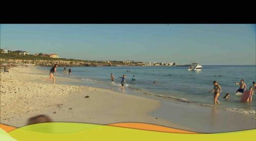 Mindarie Apartment | Fabulous 2 Bedroom Apartment Great ocean Views
