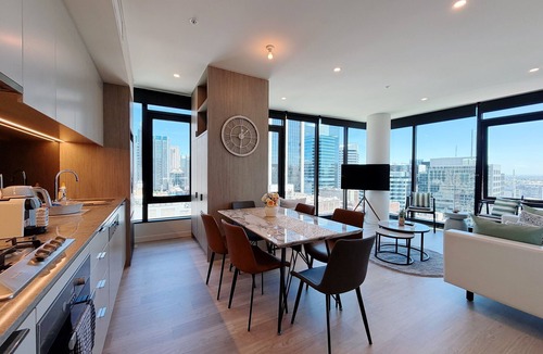 Sydney Central Business District Apartment | Fabulous 2b2b home in the central CBD