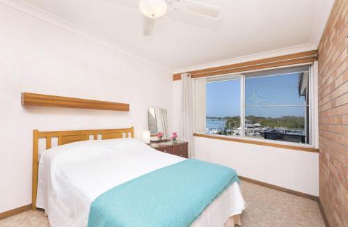 Tuncurry Apartment | Fairholme 12 - linen not supplied.