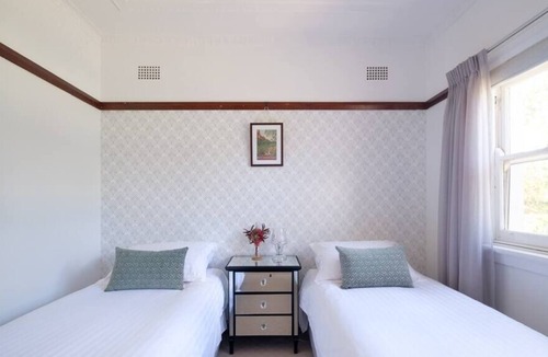 Katoomba House | Falls Road Styled Art Deco/Sleeps 6/Town Centre