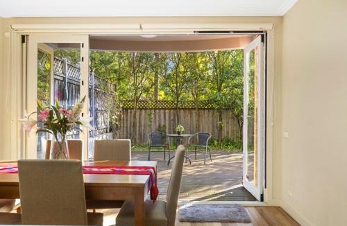 Chatswood Apartment | Family 3BR 2-level Home at Central Chatswood