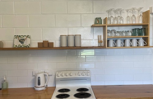 Brooms Head Apartment | Family Beach Stay with Ocean Glimpses 2 mins walk to beach