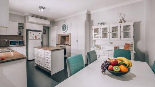 Bendigo House | Family Cottage