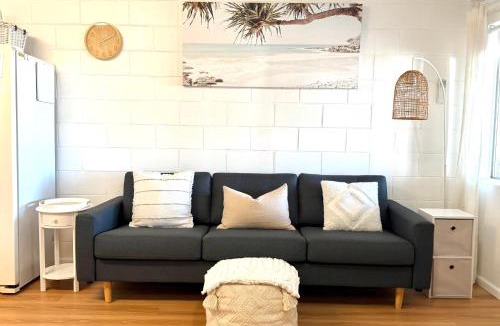 Brooms Head Apartment | Family & Couples Beachside Stay Ocean Glimpses 2 mins walk to the beach