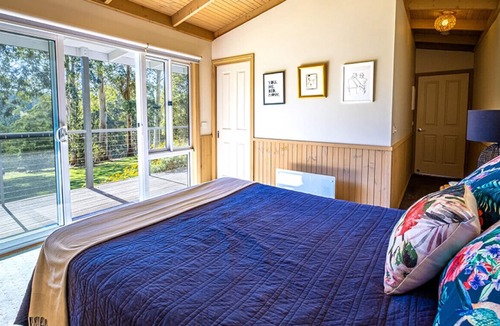 Johanna House | Family Escape to the hills
