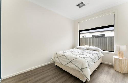 Davoren Park House | Family-Friendly 4BR Haven - Big Space Comfort