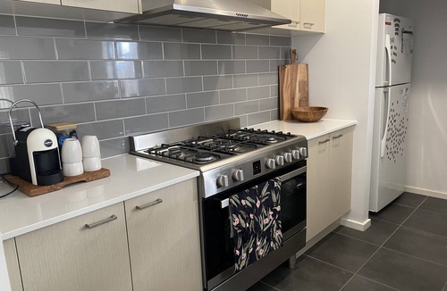 St Leonards House | Family friendly beach house, close to beach and golf course