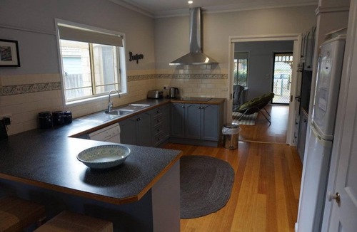 Torquay House | Family Friendly Coastal Cottage