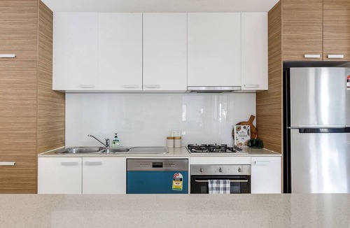 Maidstone Apartment | Family-Friendly Home with Alfresco Patio & BBQ