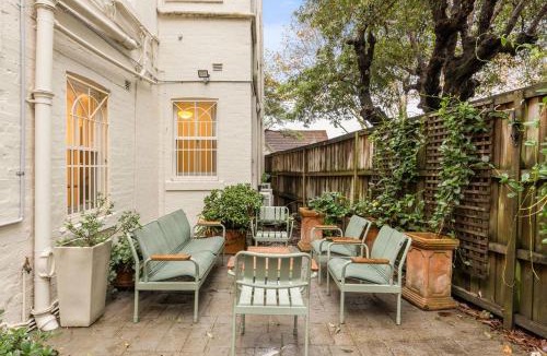 Woollahra Apartment | Family Friendly Woollahra Terrace with Parking