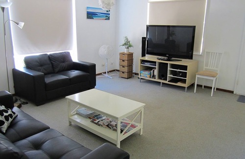 Lancelin House | FAMILY FUN TIMES a skip from the BEACH 💦