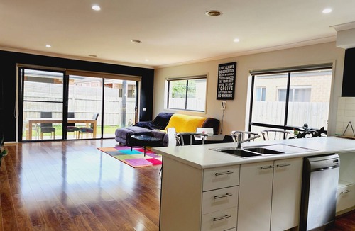 Armstrong Creek House | Family Holiday Home- Geelong -Armstrong Creek.